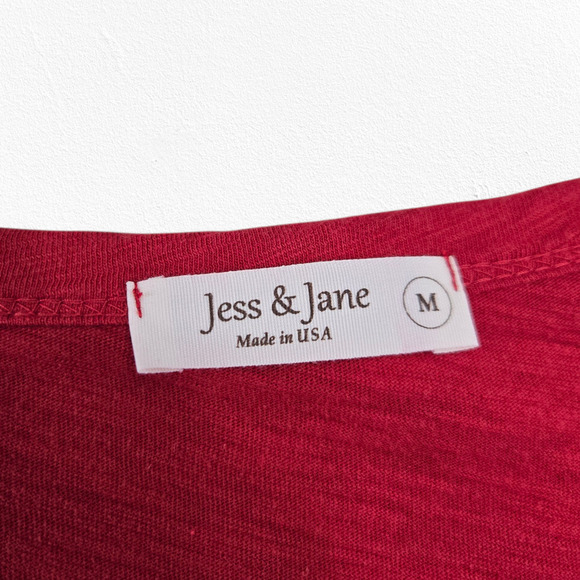 Jess & Jane Red Christmas Tree Poinsettia Graphic A-Line Tunic Top Size Medium - Picture 6 of 8